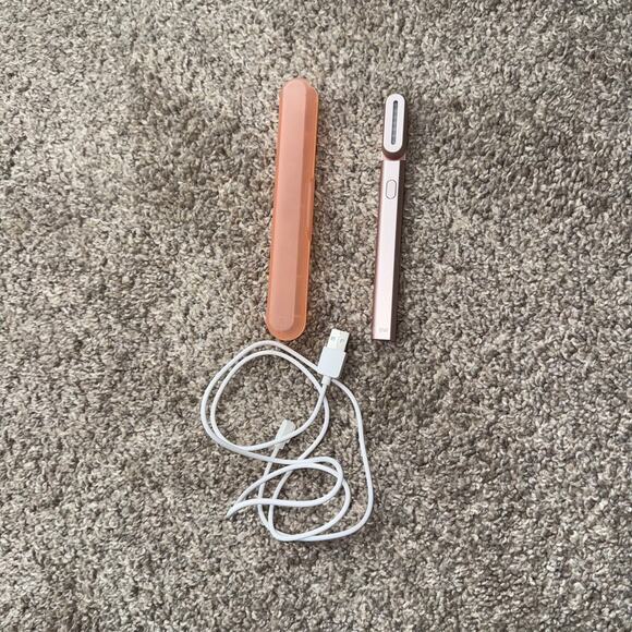 Solawave - 4-in-1 Radiant Renewal Skincare Wand with Red Light Therapy - Picture 3 of 5